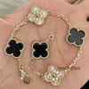 Designer van Clover smycken Fyra Leaf Clover Armband Cleef Cleef Armband Jewlery Rose Gold For Woman Luxury Silver Charm Braclet With Box