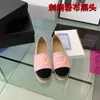 Zwart canvas lederen espadrilles tennis casual kledingschoen voor dames heren cc sneakers loafer visser luxe schoen dubbele kanaal platte hak dans designer schoenen DHgat