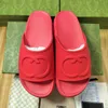 2024 Nuovi sandali Pantofole per donna Versatile Macaron Suola spessa Sandali a una linea Pantofole antiscivolo di alta qualità Instagram Trendy per uso esterno