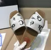 2021 Summer Brand Female Slippers Letter Women Fashion Opentoed Outdoor Flat CrossCloth Holiday Casual1436533