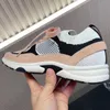 Hot Sale Women Round Toe Patchwork Flat Trainers Runway Brand Designer Tjock sula utanför promenad som kör spetsar upp kausal platt sneakers kvinna