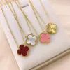 Bijoux de mode Collier de trèfle de haute qualité Fleurs à fleur simple Pendentif doubler et blanc fritillaria rouge chalcédoine