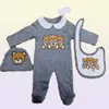 Designer carino neonato vestiti set neonato neonati maschi stampa orso pagliaccetto neonata tuta bavaglini cap abiti set 018 mesi6691339