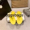 kanaalschoenen 23 stijlen vrouwen string sandalen paris camellia diamant buckle bow flip flops slippers gewatteerde lederen glijbanen in elkaar grijpende parel pool glijbaan c stijl plat m