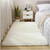 Mattor tjocka fluffiga mattor för vardagsrum Dekor Bedkare Matta varm plysch golvmattor barns rum lekmattor silky pälsmatta grå