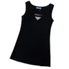 Cropped Tank Top Designer T Shirts For Women Rhinestone Badge Fashion Vest Sleeveless Tanks Black White Tops