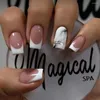 Unghie finte di media lunghezza francese moda finta copertura completa indossabile manicure per unghie testa quadrata punte ragazza