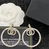 Mulheres luxo grande círculo pérola brincos de diamante designer carta ouro hoop brinco senhoras jóias elegante orelha studs acessórios com caixa