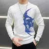 Herrtröjor Ny stil överdimensionerad gradient Hot diamant Skull Men's tröja Pullover Cashmere Breattable Sweatshirt T240122