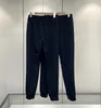 Pantaloni da uomo jeans viola Pantaloni sportivi da esterno morbidi e confortevoli con tendenze di design semplici Pantaloni da motociclista slim fit da motociclista strappati neri invecchiati