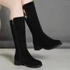 Botas sapatos para mulher meados de bezerro redondo dedo do pé preto meia alta mulheres elegantes com saltos baixos à prova d'água bota tendência 2024 venda calçado