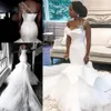 2020 árabe de talla grande vestidos de novia de sirena batas de velada un hombro vestidos de novia con cuentas tren largo 296q