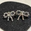 Muimu Boucle D'oreille Designer Femmes De Qualité Supérieure Avec Boîte Papillon Sont Polyvalentes Simples Et Pleines De Diamants Et De Diamants Étincelants Doux Boucles D'oreilles En Strass Exquises