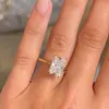 Anéis Jovovasmile Moissanite Anel de Noivado Jóias para Mulheres 4 Quilates 11x7.5mm Gelo Esmagado Híbrido Corte Radiante 14k Anel de Ouro Amarelo