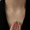 Pendentif colliers Mode rétro carré vert Zircon pendentif collier pour femmes charme collier filles mariage fiançailles bijoux cadeau YQ240124