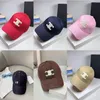 Baseballmössa män designers hattar kvinnor casquette luxe sunshade hatt för män kvinnor klassisk kvalitet baseball mössa mode fast färg lyxig high end cap