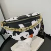 Bolsos de cintura de ocio bolso de mujer con cadena nuevo estilo leopardo temperamento femenino pecho tendencia de moda con niña pequeña