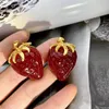 Boucles d'oreilles à clous en résine rouge vin, fraise, breloque à la mode, fruits Vintage, bijoux de tempérament romantique doux pour femmes