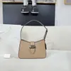 Borsa firmata Swinger Borsa ascellare da donna Borsa a mano Borsa a mano in vera pelle 2 cinghie Fiore vecchio Borsa a tracolla con patta di alta qualità Borsa a tracolla sotto le ascelle