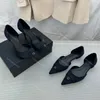 Klassiska lägenheter Designer Womens Dress Shoes Career Pumps Heels Letter Buckle Hollow High Heeled Leather Sexy Pointed Toes Wedding Evening Shoe With Box 10A 35-42