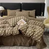 set di biancheria da letto set consolatore di design biancheria da letto Copripiumino autunnale e invernale in quattro pezzi di lusso semplice e leggero