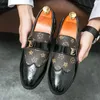 Мужские лоферы с круглым носком, лоскутные туфли на квадратном резном каблуке и нескользящая повседневная деловая обувь
