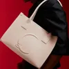 Sac de dîner de concepteur 2024 Nouveau sac fourre-tout pour femmes Sac à main de designer européen et américain CL Sac à provisions de mode à fond rouge Sac à bandoulière unique Sac à bandoulière sous les bras