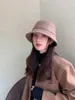 Bérets chapeau pour femmes en automne et en hiver, chapeau de pêcheur chaud à la mode, mettant en valeur le visage, petit seau, Version coréenne V