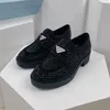 Mocassins en cristal complet pour femmes, chaussures décontractées de styliste, chaussures de bureau de luxe, petites chaussures en cuir de qualité supérieure, Oxford, simple pied, boucle en métal, ballerines simples