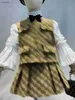 Yeni Çocuk Trailsits Tasarımcı Kızlar Elbise Bebek Giysileri Boyut 100-150 kolsuz yelek ve pilili etek Jan20