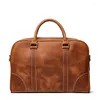 서류 가위 Highend Vintage Brown Top Grain Grain Crazy Horse Leather A4 Executive 남자 서류 가방 비즈니스 메신저 백 포트폴리오 M8996