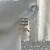 Diseñador Pendientes de latón de lujo Famosa marca francesa Clásico Doble letra con incrustaciones Cuadrado grande Diamante Mujer Encanto Joyería Chica Regalo de moda