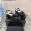 Channelschuhe 2024 Camellia Slingback Sandalen für Frauen gesteppte Plattform Riemchen Sandale 75mm Kätzchen Hersen Keile Pumpen Peep Zehen Knöchelgurt ineinandergreifend C Mule Flo