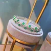 Bangles Ruzzallati 2022 Söt trend Emerald Lab Ruby Cuff Armband för kvinnor Silverfärg Fotunning Zirconia Bröllopsengagemangsmycken