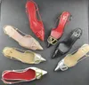 Sandálias femininas de salto alto, clássicas, luxuosas, douradas, fivela em v, pretas, foscas, 6cm, 8cm, 10cm, saltos finos, rasos, brilhantes, sapatos de casamento com saco de poeira vermelho 35-44