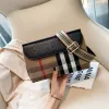 الأزياء Crossbody مصممة حقائب مخططة النقيض عارضة الكتف الكتف حقيبة قطرية متعددة الاستخدامات المحافظ الفاخرة حقائب اليد CSG2401237 2024