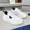 Projektantka Sneakers Men Women Sneakers Buty Treners Platforma Chunky czarny biały skórzany trener buta z płaską gumową trampką Klasyczną Outdoor EU35-45