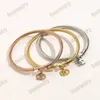Pulseiras de diamante de luxo para mulheres designer pulseira mens jóias moda carta rhombic treliça aço inoxidável aberto banhado pulseiras de ouro popular sem fade zb107