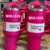 Samma 1: 1 Logo Starbacks Winter Pink Shimmery Ny Limited Edition 40 Oz Tumblers 40oz Mugs Handle Lock Strå Big Capacity Beer Water Bottle Valentines Day Present Camping