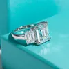 Bagues de cluster AnuJewel 12cttw Emerald Cut D Couleur Moissanite Bague de fiançailles pour femmes 925 Sterling Silver 3 Bijoux en pierre en gros