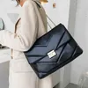 Sacs à bandoulière de grande capacité pour les femmes 2021 Fashion Couleur solide Couleur pour femmes de marque de marque Big Spillis Messenger Pur329k