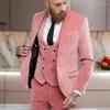 Garnitury męskie różowe aksamitne męskie menu szczupłe 3 szt. Groom Wedding Tuxedo niestandardowa kurtka do mokree z kamizelką szal klapa kostium mody 2024