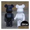 映画ゲーム28cm 400％ベアブリックPVCエバード接着剤ブラッククマと白いフィギュアコレクターのためのアートワークモデルのドロップ配信のためのおもちゃ