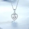 Collana a forma di cuore con simbolo dell'infinito spirituale femminile in argento S925. Semplice ciondolo a forma di cuore che salta con catena a forma di cuore in moissanite