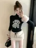 Mulheres Camisetas Hikigawa Chic Moda Mulheres Vintage Y2K Slim Cartoon Dog Imprimir Turtleneck Manga Longa Camisetas Primavera Oversleeve Tops Ropa