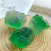Naturlig grön fluorit grus kristall grov rå grön stensten för att kabla tumlande skärande lapidary