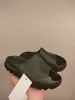 صغار الصغار الصنادل الصنادل النعال إيفا شرائح الأطفال Runnning Shoes Slipper Baby Boy Gril Fashion Toddler Black Trainers Kid Shoil Shoil Shoe Size 26-35