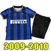 Kinderen Retro voetbalshirts inter FIGO SNEIJDER MILITO MILANS IBRAHIMOUIC Vintage voetbalshirt RONALDO 2009 2010 09 10 Kindermaat 16-28