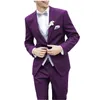 Diseñador de moda Trajes guapos Novio de boda Esmoquin Solapa con muesca Traje de novio de un solo pecho 3 piezas Blazers Chaleco Trajes de pantalón Esmoquin Color puro