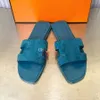 Zapatilla deslizante de mujer simple de moda clásica Sandalia plana de color Cuero de alta calidad Zapatos de playa dama Zapatillas de diseño de lujo para mujer Rosa, azul, naranja, morado